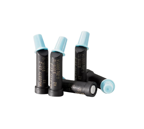 Kuraray Clearfil Majesty ES-2 Universal Paste